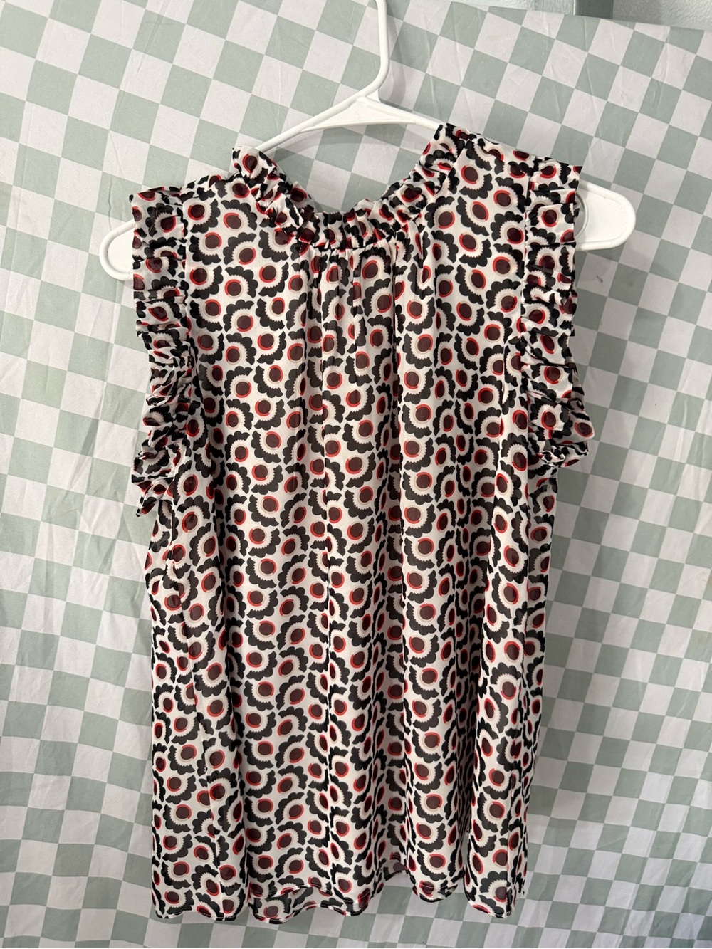 Ann Taylor White Sleeveless Ruffle Neck Blouse with Black & Red Print